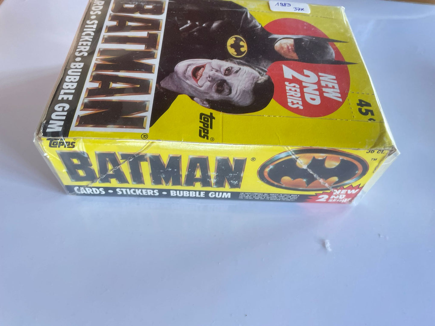 1989 Batman – 2nd Series Trading Cards – Boîte complète scellée 37 packs + Bubble Gum