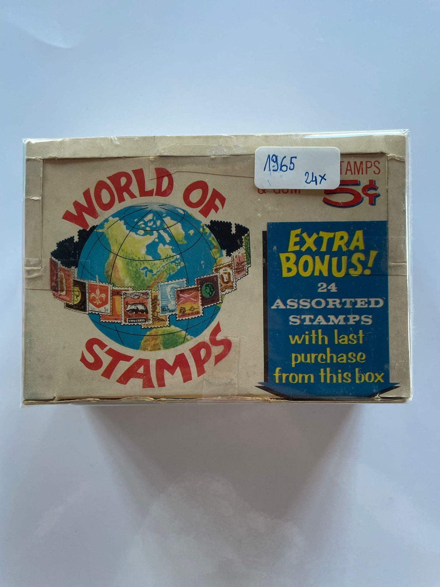 1965 World of Stamps – Collection de Timbres – Boîte complète 24 packs  vintage