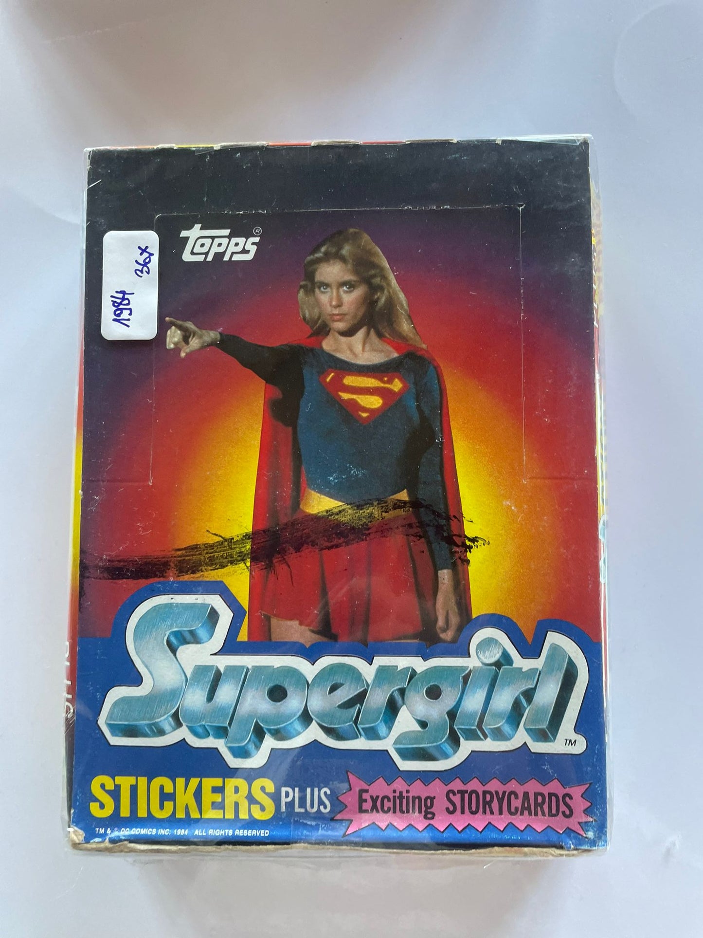 1984 Supergirl – Stickers & Exciting Story Cards – Boîte complète 36 packs scellés + Bubble Gum