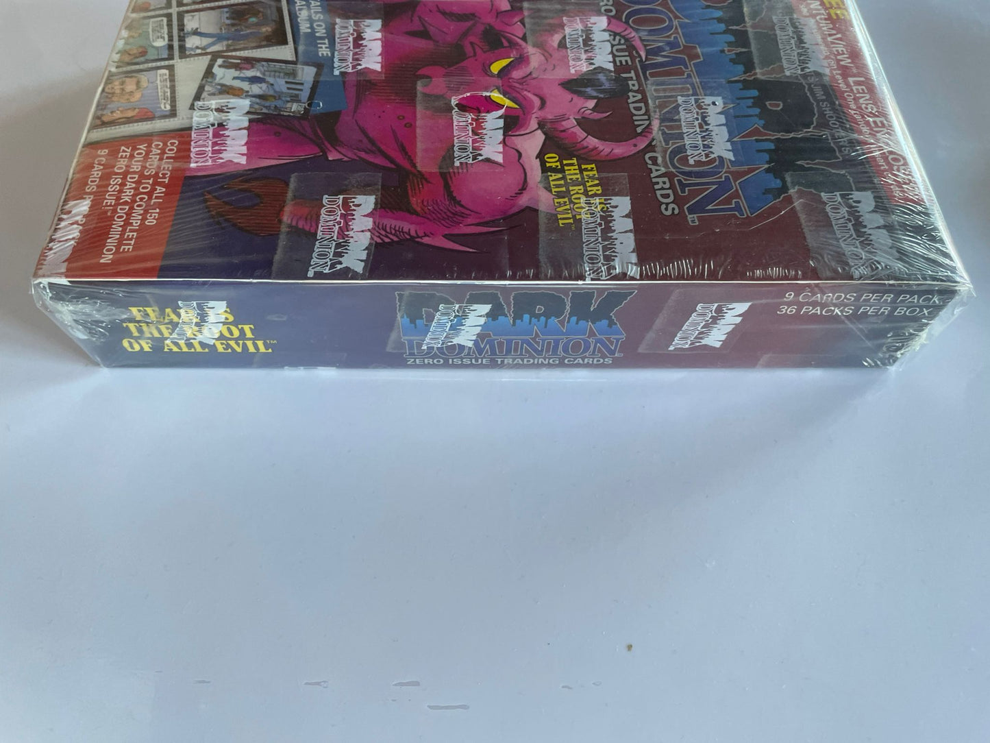 Dark Dominion Zero Issue 1993 – Boîte de 36 Packs Scellés – The River Group Trading Cards