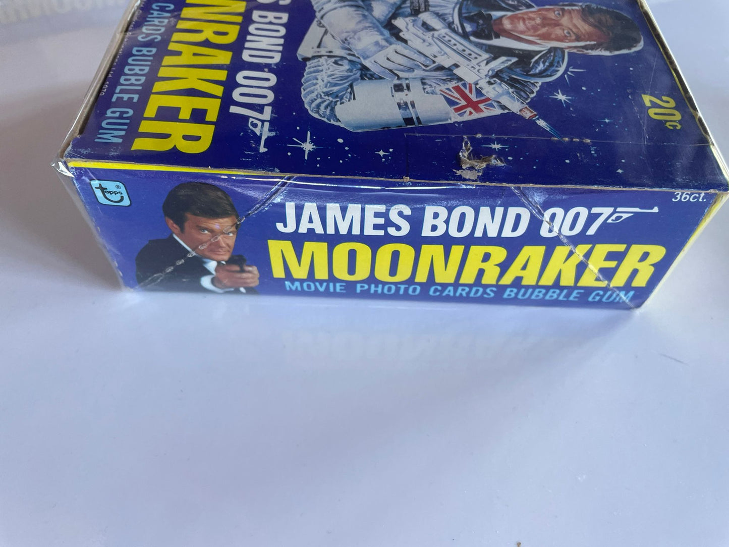 36x Packs James Bond 007 – Moonraker (1979) – Movie Photo Cards & Stickers Bubble Gum Vintage
